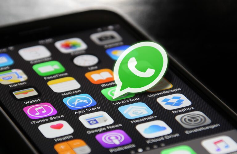 AI per WhatsApp e Messenger